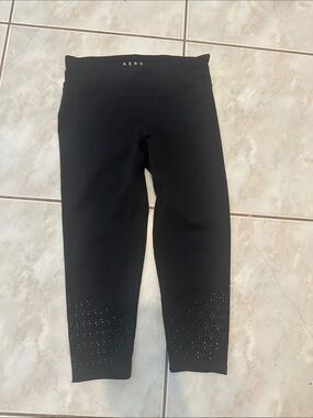 Aero Black Leggings